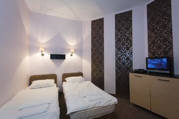 Фотографии Отели типа «постель и завтрак» Helvetia Hostel Plus г. Варшава (Польша) №1 Фото Отели типа «постель и завтрак» Helvetia Hostel Plus г. Варшава 1