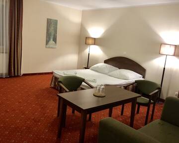 Фотографии Отель Hotel "Na Uboczu" г. Варшава (Польша) №2 Фото Отель Hotel "Na Uboczu" г. Варшава 2