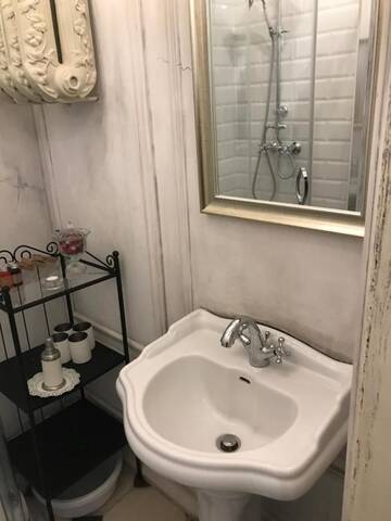 Фотографии Апартаменты Apartament Karmelicka 2 Warszawa г. Варшава (Польша) №5 Фото Апартаменты Apartament Karmelicka 2 Warszawa г. Варшава 5