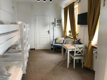Фотографии Хостелы Hostel Coco г. Варшава (Польша) №2 Фото Хостелы Hostel Coco г. Варшава 2