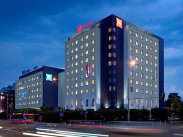 Фотографии Отель Ibis Warszawa Reduta г. Варшава (Польша) №1 Фото Отель Ibis Warszawa Reduta г. Варшава 1