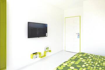 Фотографии Апартаменты Lovely Sunny Flat in City Center г. Варшава (Польша) №3 Фото Апартаменты Lovely Sunny Flat in City Center г. Варшава 3