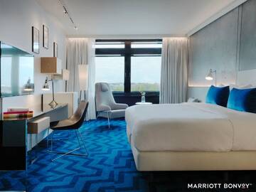 Фотографии Отель Renaissance Warsaw Airport Hotel г. Варшава (Польша) №3 Фото Отель Renaissance Warsaw Airport Hotel г. Варшава 3