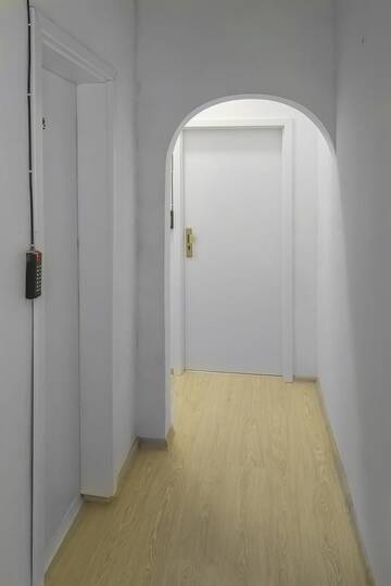 Фотографии Проживание в семье Metro Centrum Guest Rooms г. Варшава (Польша) №3 Фото Проживание в семье Metro Centrum Guest Rooms г. Варшава 3