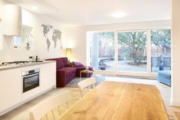 Фотографии Апартаменты Lovely LUX Garden Flat near Royal Park г. Варшава (Польша) №1 Фото Апартаменты Lovely LUX Garden Flat near Royal Park г. Варшава 1
