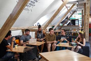 Фотографии Хостелы Safestay Warsaw г. Варшава (Польша) №5 Фото Хостелы Safestay Warsaw г. Варшава 5