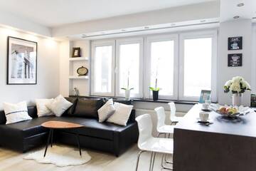 Фотографии Апартаменты Warsawrent Lux Apartment г. Варшава (Польша) №2 Фото Апартаменты Warsawrent Lux Apartment г. Варшава 2