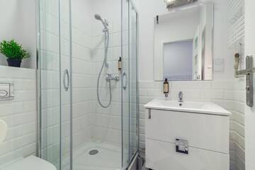 Фотографии Апартаменты Rent like home - Złota 65 г. Варшава (Польша) №5 Фото Апартаменты Rent like home - Złota 65 г. Варшава 5