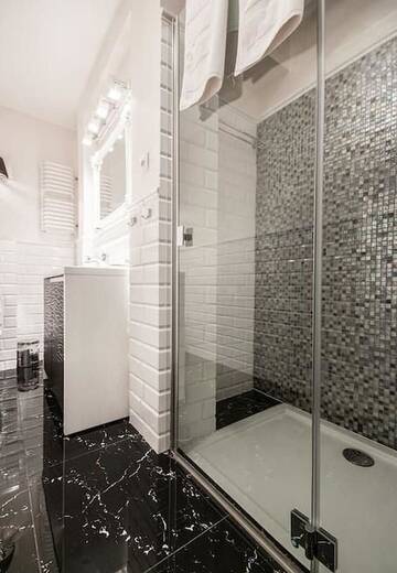 Фотографии Апартаменты Elegant Apartment Foksal г. Варшава (Польша) №5 Фото Апартаменты Elegant Apartment Foksal г. Варшава 5