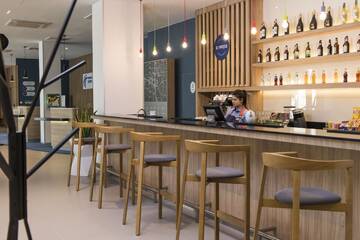 Фотографии Отель Holiday Inn Express Warsaw - Mokotow г. Варшава (Польша) №3 Фото Отель Holiday Inn Express Warsaw - Mokotow г. Варшава 3