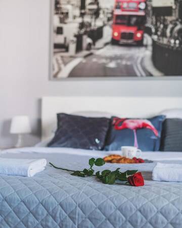 Фото номера Апартаменты с балконом Апартаменты P&amp;O Serviced Apartments FABRYCZNA г. Варшава 18