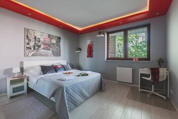 Фото номера Апартаменты с балконом Апартаменты P&amp;O Serviced Apartments FABRYCZNA г. Варшава 5