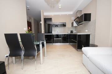 Фото номера Апартаменты с 2 спальнями (для 4 взрослых) Апартаменты Apartamenty Triston Park г. Варшава 19