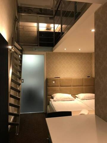 Фото номера Полулюкс Делюкс Апартаменты Apart Lofts Car Factory by WarsawResidence Group г. Варшава 13