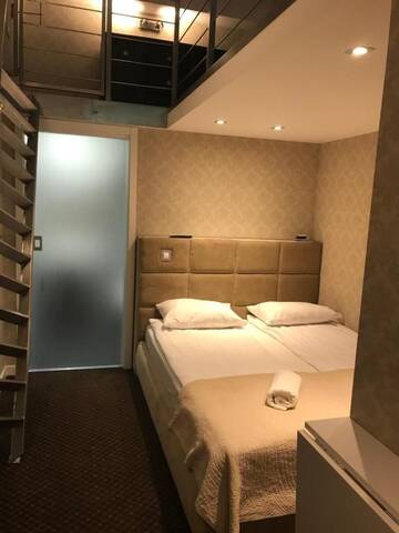 Фото номера Полулюкс Делюкс Апартаменты Apart Lofts Car Factory by WarsawResidence Group г. Варшава 11