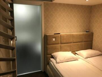 Фото номера Полулюкс Делюкс Апартаменты Apart Lofts Car Factory by WarsawResidence Group г. Варшава 16