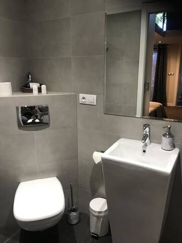 Фото номера Полулюкс Делюкс Апартаменты Apart Lofts Car Factory by WarsawResidence Group г. Варшава 7