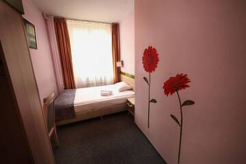 Фото номера Небольшой одноместный номер Хостелы eMKa Hostel г. Варшава 2