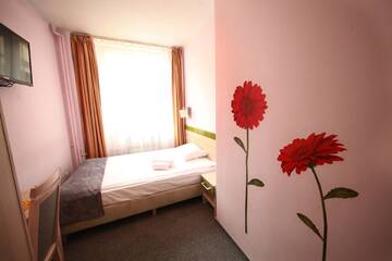 Фото номера Небольшой одноместный номер Хостелы eMKa Hostel г. Варшава 5
