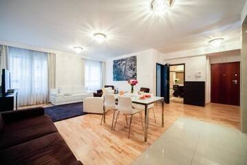 Фото номера Апартаменты Делюкс с 1 спальней Апарт-отели Platinum Towers Central Apartments г. Варшава 10