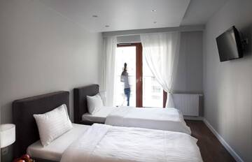 Фото номера Люкс &quot;Комфорт&quot; Апартаменты Oxygen Residence г. Варшава 4