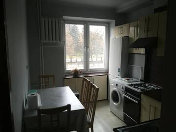 Фото номера Четырехместный номер с собственной ванной комнатой Хостелы Hostel Tolek г. Варшава 6