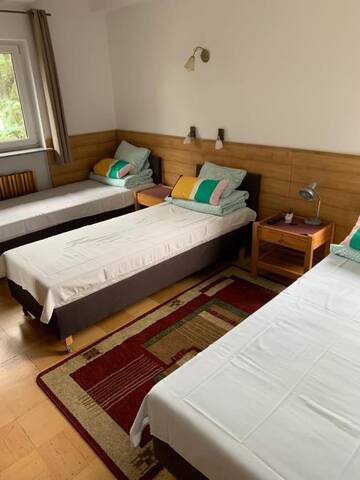 Фото номера Трехместный номер Хостелы Hostel Tolek г. Варшава 2