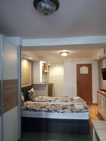 Фото номера Номер-студио Górskiego Хостелы Hostel Chmielna 5 Rooms &amp; Apartments г. Варшава 2