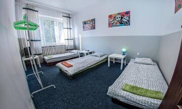 Фото номера Трехместный номер Хостелы Place4Us г. Варшава 6