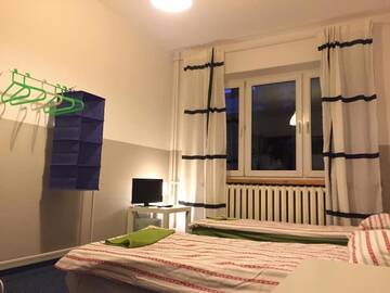 Фото номера Трехместный номер Хостелы Place4Us г. Варшава 8