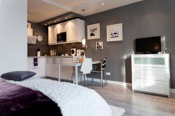 Фото номера Номер-студио с кроватью размера «queen-size» Апартаменты Warsawrent Hit Apartments г. Варшава 4