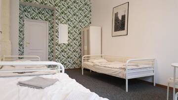 Фото номера Трехместный номер с общей ванной комнатой Хостелы Hostel Witt г. Варшава 3