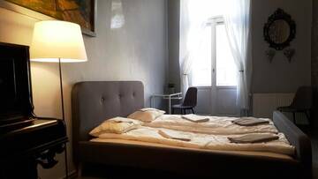 Фото номера Двухместный номер с 2 отдельными кроватями и общей ванной комнатой Хостелы Hostel Witt г. Варшава 18