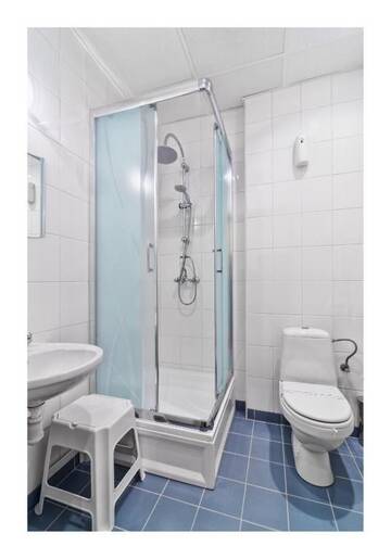 Фото номера Двухместный номер с 2 отдельными кроватями Отель Hotel Colibra г. Варшава 6