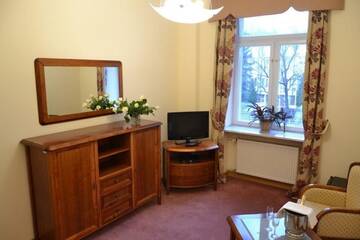 Фото номера Апартаменты (для 2 взрослых) Отель Hotel Łazienkowski г. Варшава 6