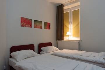 Фото номера Апартаменты с 1 спальней Отели типа «постель и завтрак» Helvetia Hostel Plus г. Варшава 4