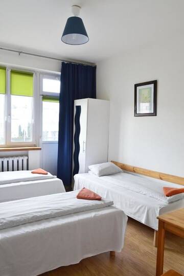 Фото номера Трехместный номер с общей ванной комнатой Хостелы Smart2Stay U Jakuba г. Варшава 6