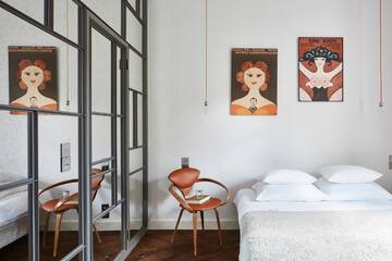 Фото номера Стандартный двухместный номер с 1 кроватью Проживание в семье Between Us Bed and Breakfast г. Варшава 5
