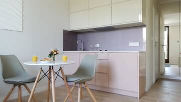 Фото номера Апартаменты с 2 спальнями и террасой Апартаменты Chopin Apartments - City г. Варшава 3