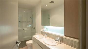 Фото номера Two-Bedroom Superior Suite with Old Town view (125 m2) Апарт-отели MONDRIAN Luxury Suites &amp; Apartments Old Town Market Square I г. Варшава 10