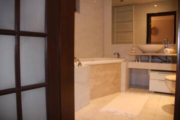 Фото номера Королевский люкс Апартаменты President Apartments by WarsawResidence Group г. Варшава 17