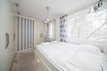 Фото номера Апартаменты с 1 спальней и диваном-кроватью — Krolewska 47 Street Апартаменты Apartament Ten by Your Freedom г. Варшава 16