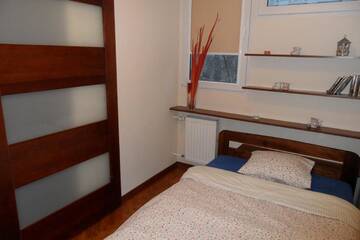 Фото номера Улучшенные апартаменты - Grzybowska Street, 30 Апартаменты Downtown Apartment г. Варшава 4