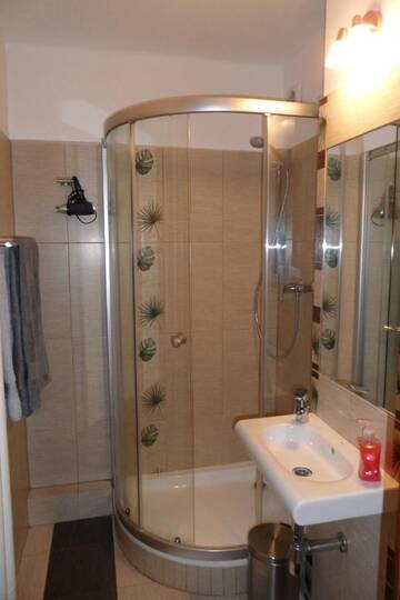 Фото номера Улучшенные апартаменты - Grzybowska Street, 30 Апартаменты Downtown Apartment г. Варшава 8