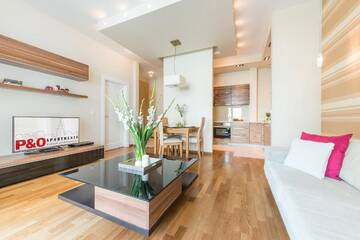 Фото номера Улучшенные апартаменты с 1 спальней - Улица 10с Sarmacka Апартаменты Wilanow Luxury Serviced Apartments г. Варшава 18