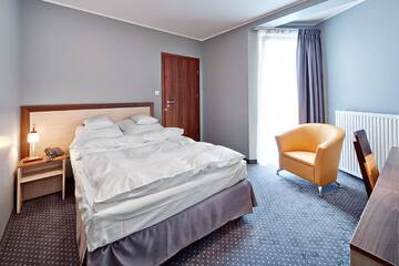 Фото номера Номер с кроватью размера &quot;king-size&quot; - Для некурящих Отель Best Western Hotel Poleczki г. Варшава 6