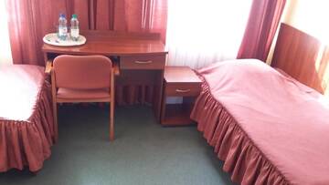 Фото номера Двухместный номер с 2 отдельными кроватями Отели типа «постель и завтрак» Centrum Szkoleniowo-Konferencyjne Społem г. Варшава 5