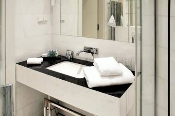 Фото номера Полулюкс Отель H15 Boutique Hotel г. Варшава 3