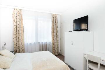 Фото номера Номер с кроватью размера &quot;queen-size&quot; и видом на сад Проживание в семье Villa Lulu г. Варшава 3