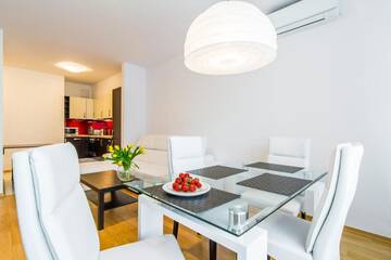 Фото номера Улучшенные апартаменты с 1 спальней Апарт-отели EXCLUSIVE Aparthotel г. Варшава 16